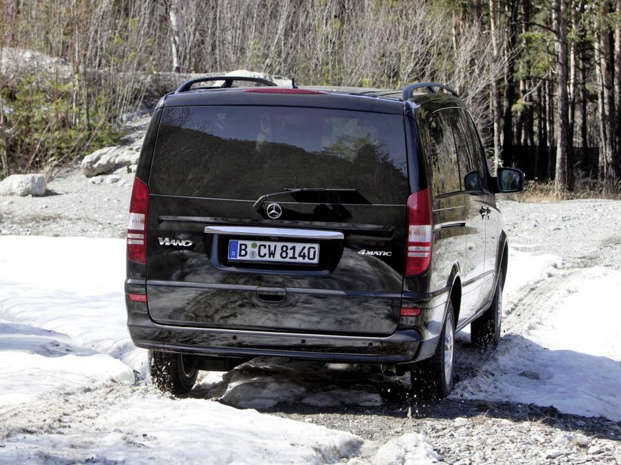  Mercedes-Benz Viano 4Matic 2010 года  (фото 8 из 11)